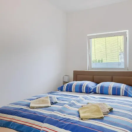 Gabrijela By Guide פרוי